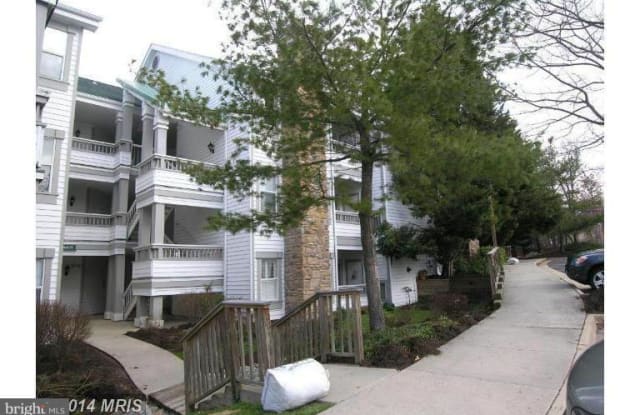 4405 SEDGEHURST DRIVE - 4405 Sedgehurst Drive, Fair Lakes, VA 22033