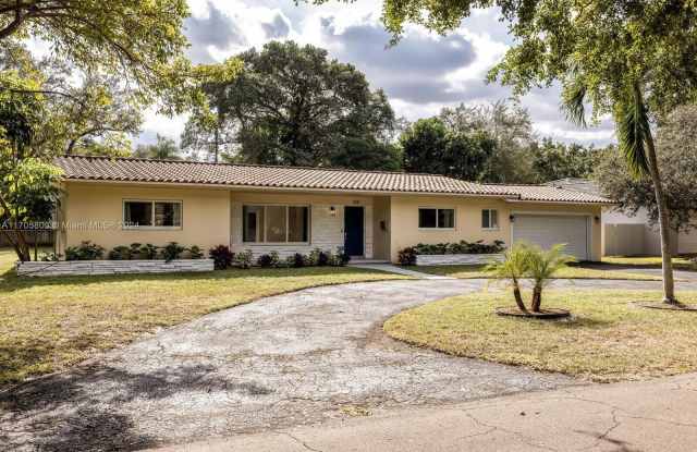 160 NW 92nd St - 160 Northwest 92nd Street, Miami Shores, FL 33150