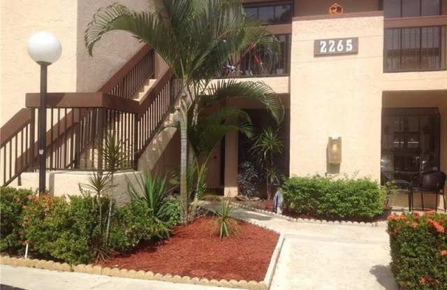 2265 SW 15th St photos photos