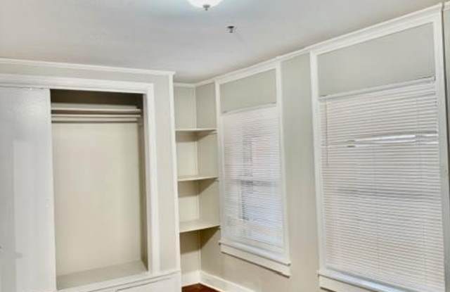 27 MAIN Street E photos photos