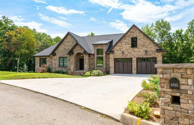 Knoxville 37918 - 4 bedroom 3.5 bath - call Jean Chung 865-386-1022 photos photos