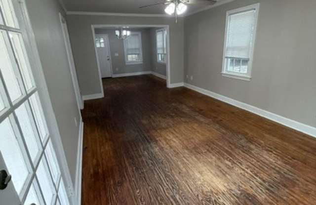 1513 Lewis Street Gallery 2