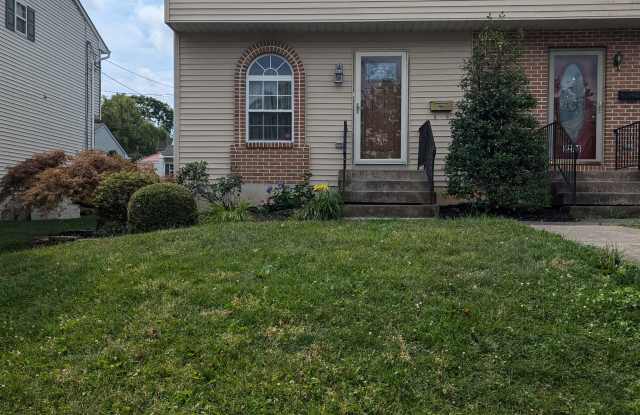 2242 Walnut St photos photos