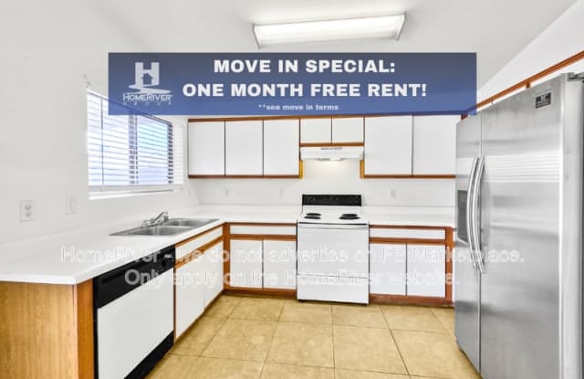 4815 N 84th Ln photos photos