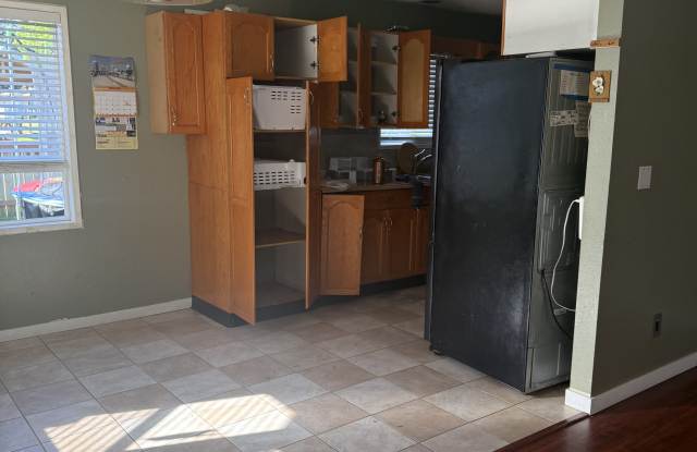 7025 Hannegan Road photos photos