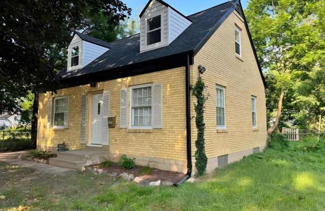 1619 Evergreen Street photos photos