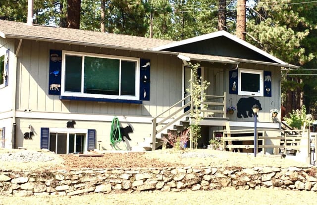 1186 Johnson Blvd - 1186 Johnson Boulevard, South Lake Tahoe, CA 96150