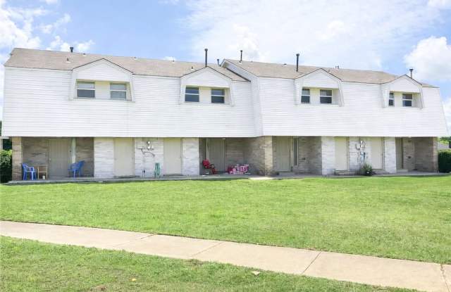 2BR 1.5BA 4-plex photos photos