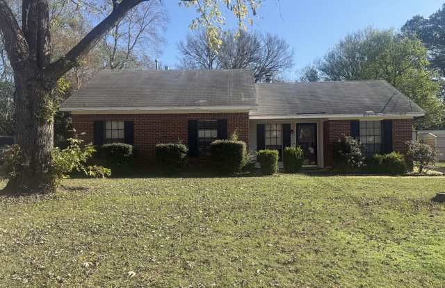 112 Irma Ln - 112 Irma Lane, Prattville, AL 36066