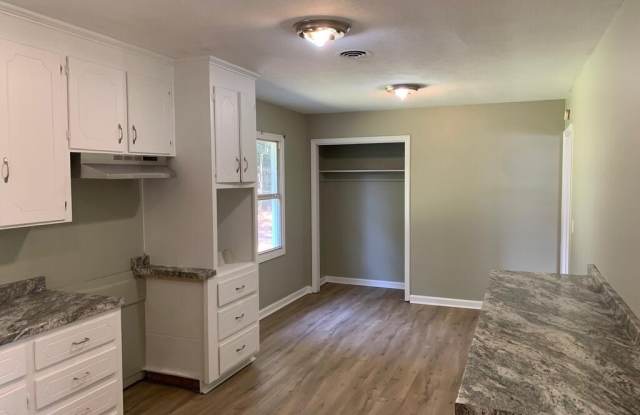 1118 Normandale Drive Gallery 3