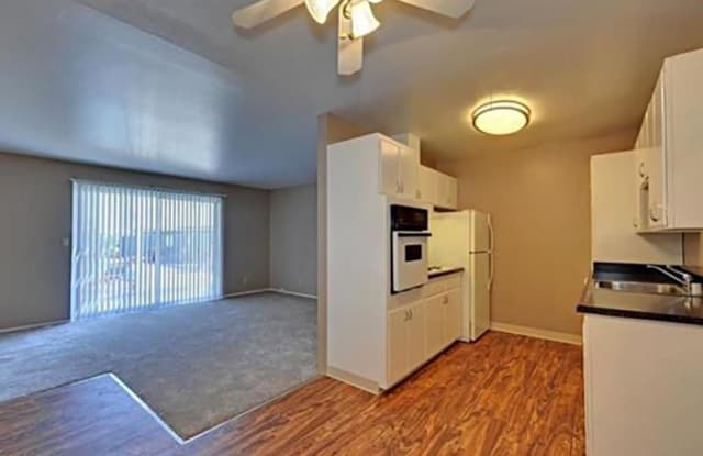 Woodside Place Apartments Gallery 2