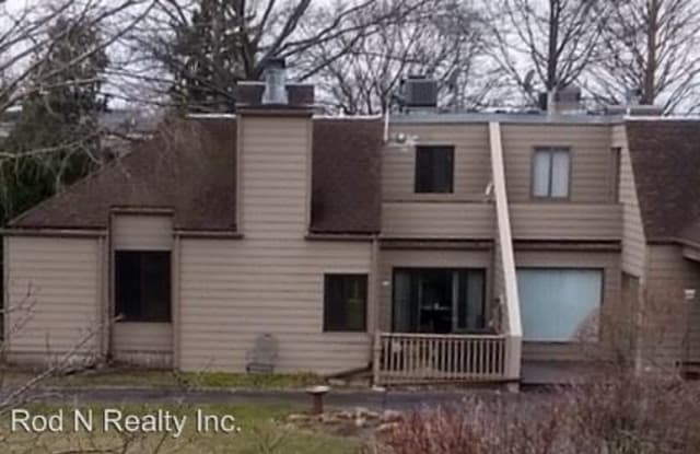 3313 Beacon unit 203 - 3313 Beacon St, North Chicago, IL 60064