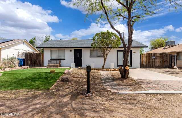 1985 S Plaza Drive photos photos