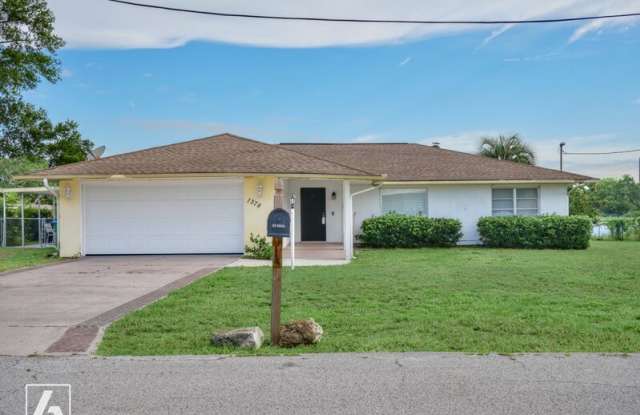 1378 Bailey Ave - 1378 Bailey Avenue, Deltona, FL 32725