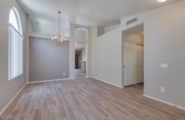 19427 N 33RD Street Gallery 4