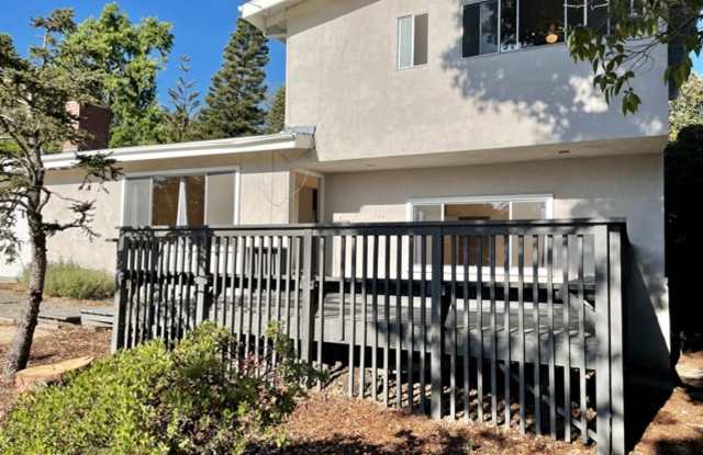 5 Bedroom in Monterey Heights by Cal Poly with Large Backyard photos photos