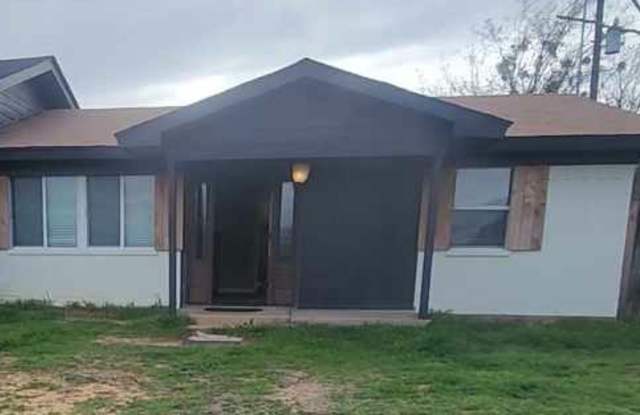 Granbury TX ; 2 bed 1 bath duplex! Water provided photos photos