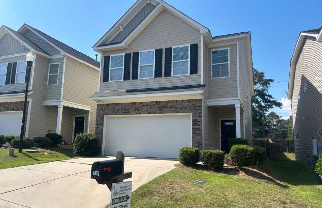 3 bed 3 bath home available near Forest Lake! - 1941 square feet Gallery 1