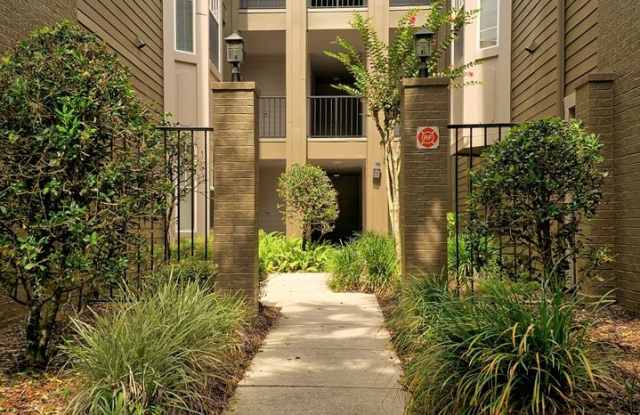 Sabal Point Gated Community in Longwood 2Bedroom 2bathroom on 3rd floor with screened in Lanai photos photos