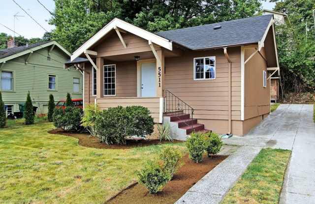 Beautiful 4BR/2BA house for RENT!! Available Now!! TOUR TODAY!! - 5511 32nd Avenue South, Seattle, WA 98108