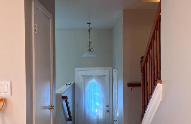 7419 COURTLAND Circle Gallery 2