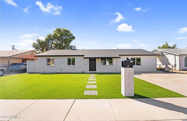 3545 E FRIESS Drive Gallery 1