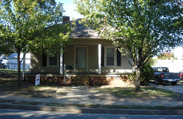 605 E 10th St - 605 East 10th Street, Kannapolis, NC 28083