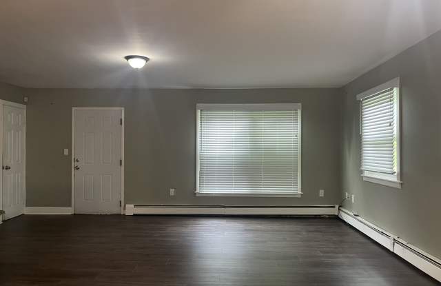 39 Enfield Street - 39 Enfield Street, Hartford, CT 06112