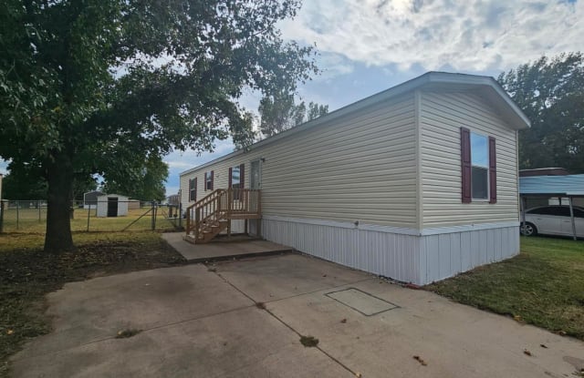 2113 E Maywood - 2113 East Maywood Street, Wichita, KS 67216