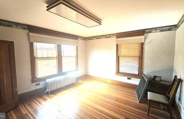 101 N BROADWAY photos photos