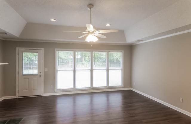 10415 Shadowview Road Gallery 2