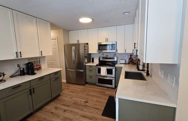 Charming & Spacious Home for Rent in Crystal! photos photos