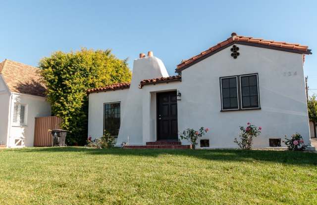 Amazing 3 bed 2.5 bath single family house 5 min from The Grove! - 136 North Martel Avenue, Los Angeles, CA 90036