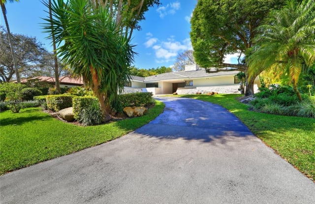 7322 Vistalmar St - 7322 Vistalmar Street, Coral Gables, FL 33143