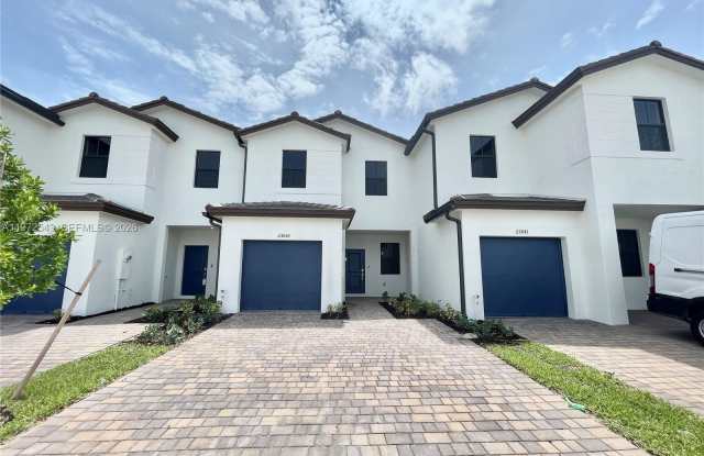 23033 SW 129th Pl Gallery 2