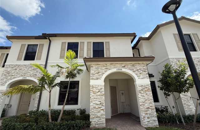 12888 SW 233rd Ter photos photos