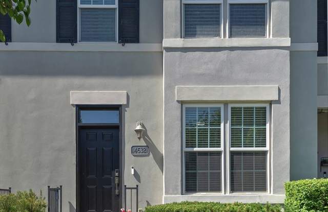 Stunning Daybreak Townhome! $500 MOVE IN BONUS FOR LEASE BY 8/1! photos photos