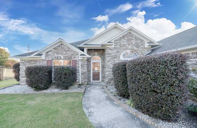 Spacious Madison Home with Pool, Game Room, Bonus Room  Prime Location photos photos