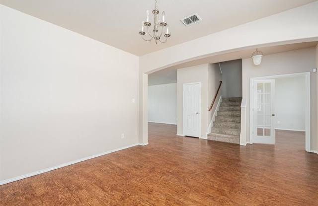 109 Cliffbrook Drive Gallery 4