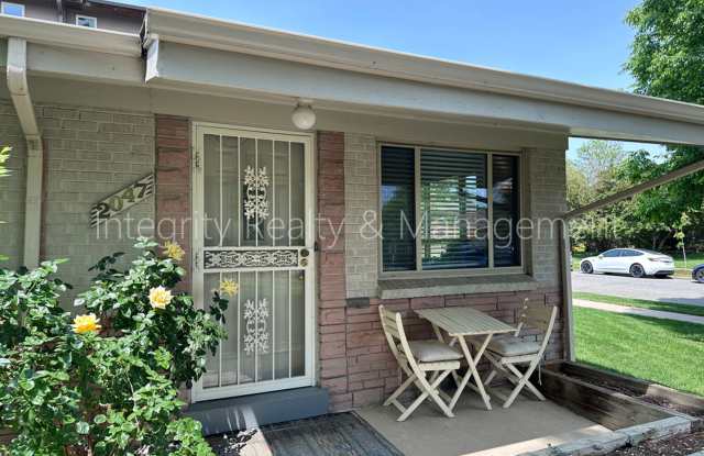 2 Bed/1 Bath, 780 sq. ft., 2047 Meade St Denver, CO 80211 photos photos 2 Bed/1 Bath, 780 sq. ft., 2047 Meade St Denver, CO 80211 photos photos