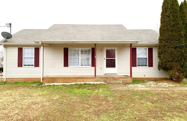 114 Waterford Dr - 114 Waterford Drive, Oak Grove, KY 42262