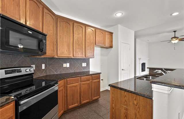 1232 Port Royal Court Gallery 4