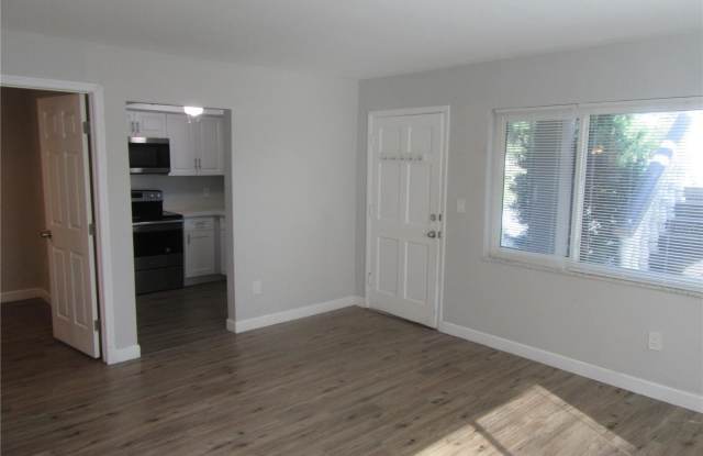 5900 22ND Avenue N Gallery 4
