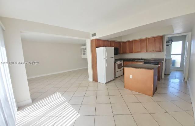 523 SW 1st Ct - 523 Southwest 1st Court, Boynton Beach, FL 33435