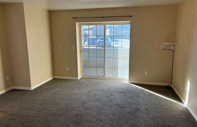Green River 3 bed 2 bath Condo photos photos