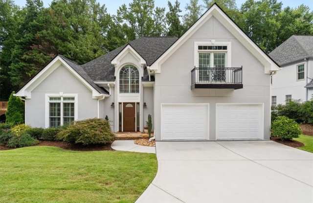 4512 Woodhaven NE Gallery 1