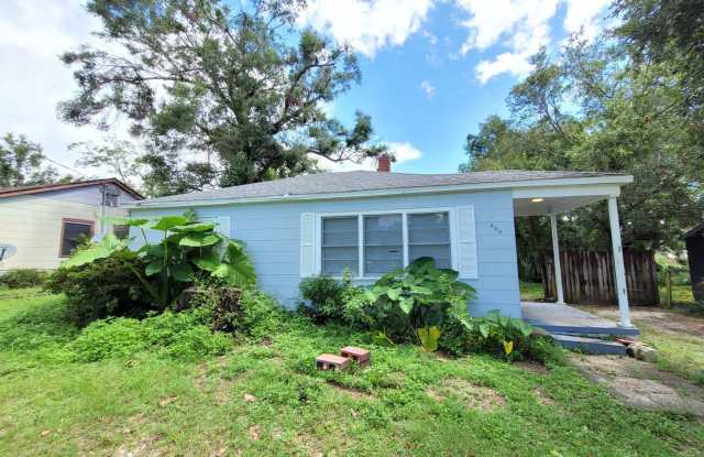 406 N S St Pensacola, fl 32507 MOVE IN SPECIAL: HALF OFF first full month of rent!!! photos photos