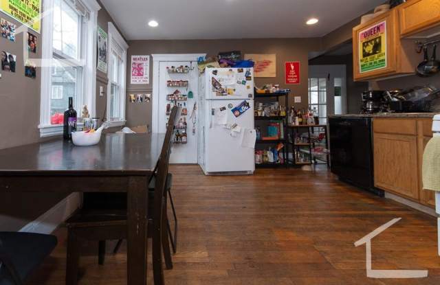 Huge 4 bed in Allston photos photos Huge 4 bed in Allston photos photos