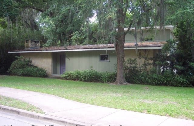 1073 SW 11th Ave - 1073 Southwest 11th Avenue, Gainesville, FL 32608