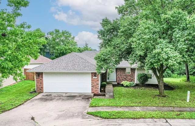 Great 3 Bedroom Home In South Columbia! photos photos